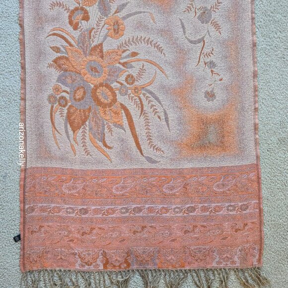 NWOT 100% Wool Jacquard Scarf Coral/Soft Orange - Picture 2 of 14
